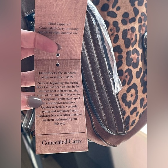 NWT Justin Shoulder Bag Cheetah Print W/Brown Trim Women’s Concealed Carry Bag - Picture 7 of 14